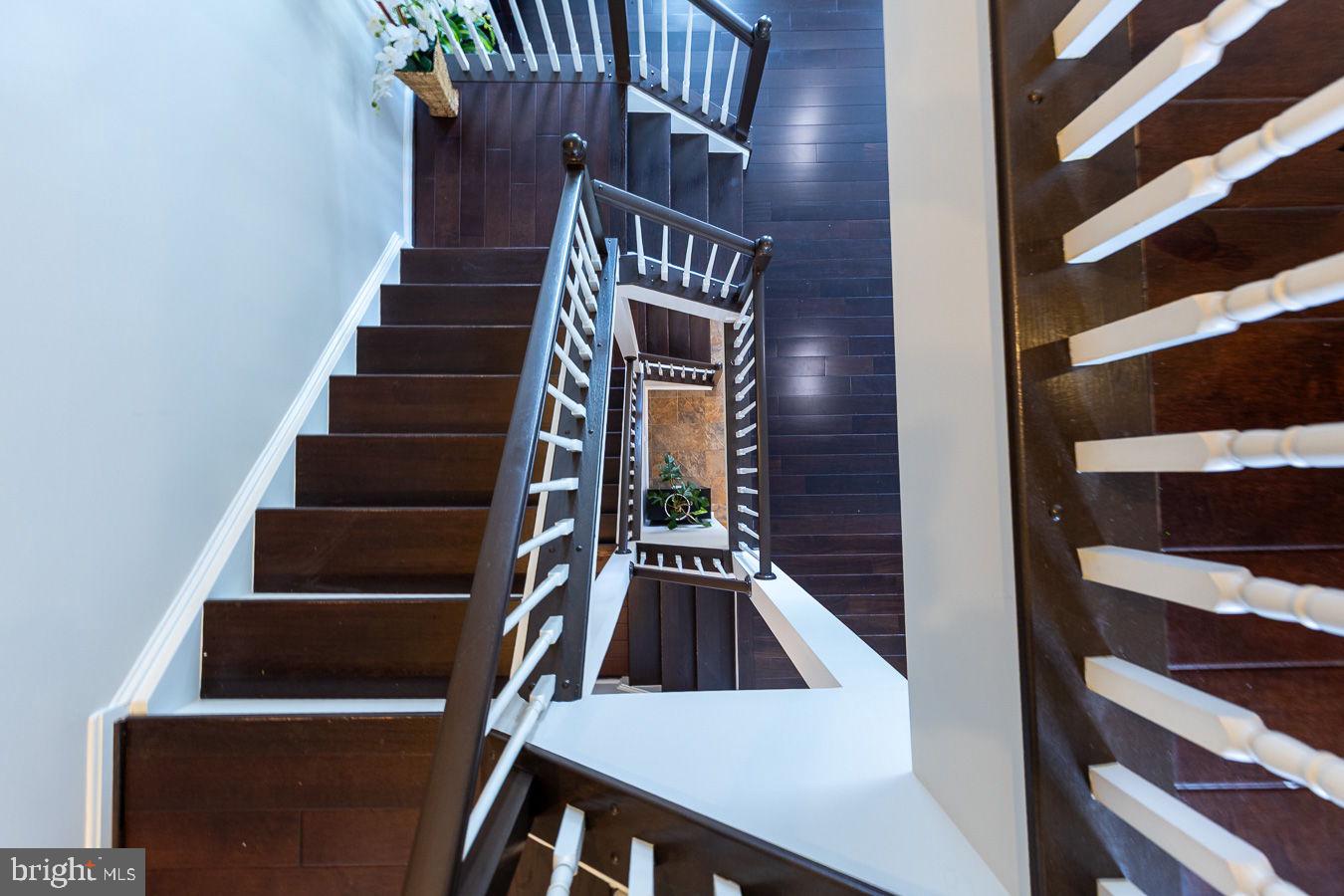 WOODLAND PARK - Residential