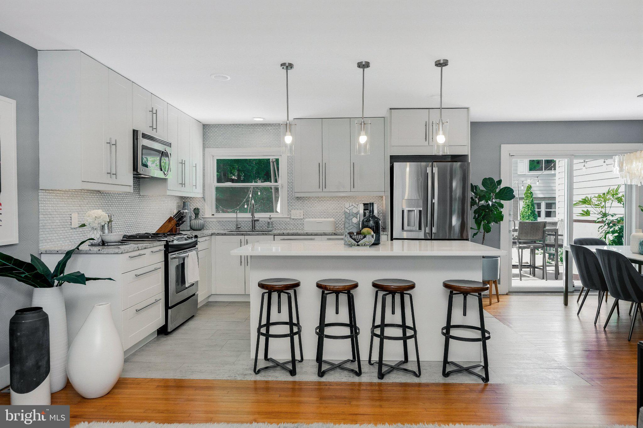 ROLLING VALLEY WEST - Residential