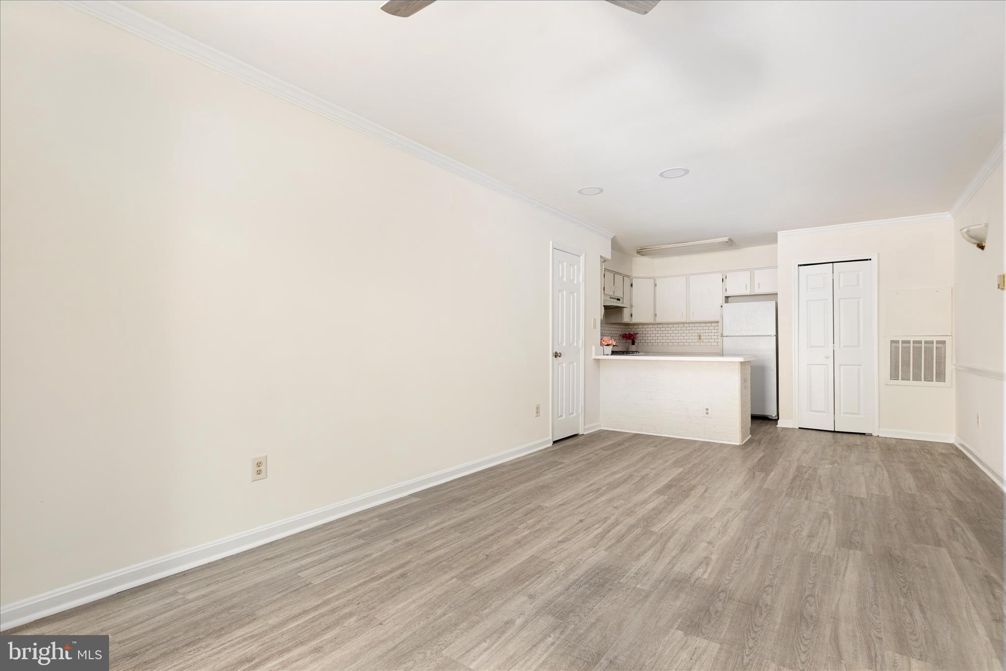 SARATOGA SPRINGS - Residential