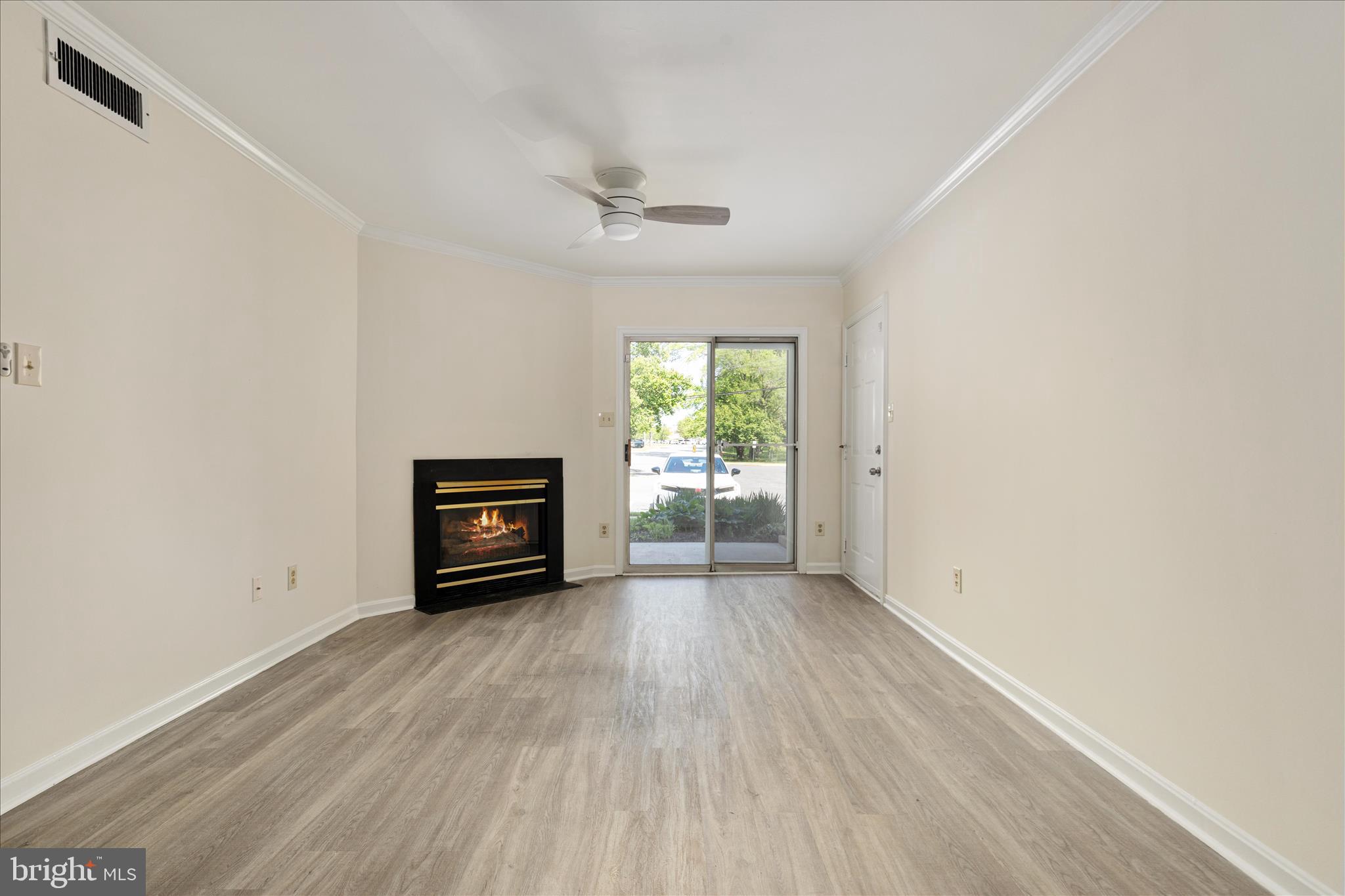 SARATOGA SPRINGS - Residential