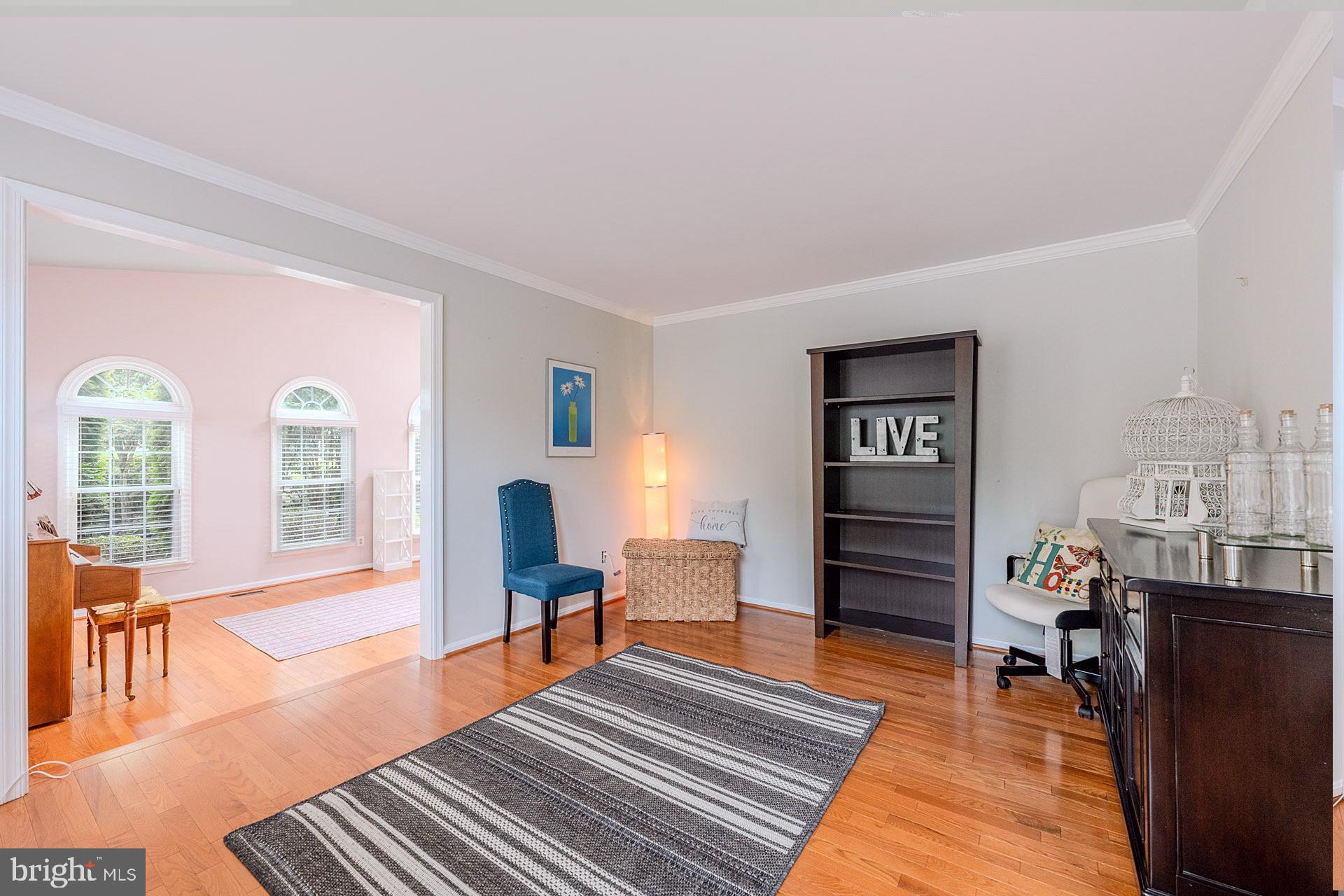 ASHBURN VILLAGE - Residential