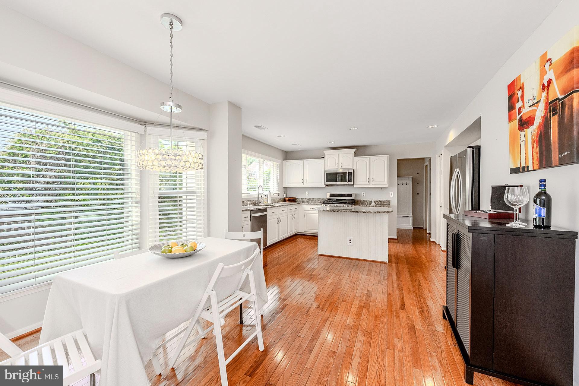 ASHBURN VILLAGE - Residential