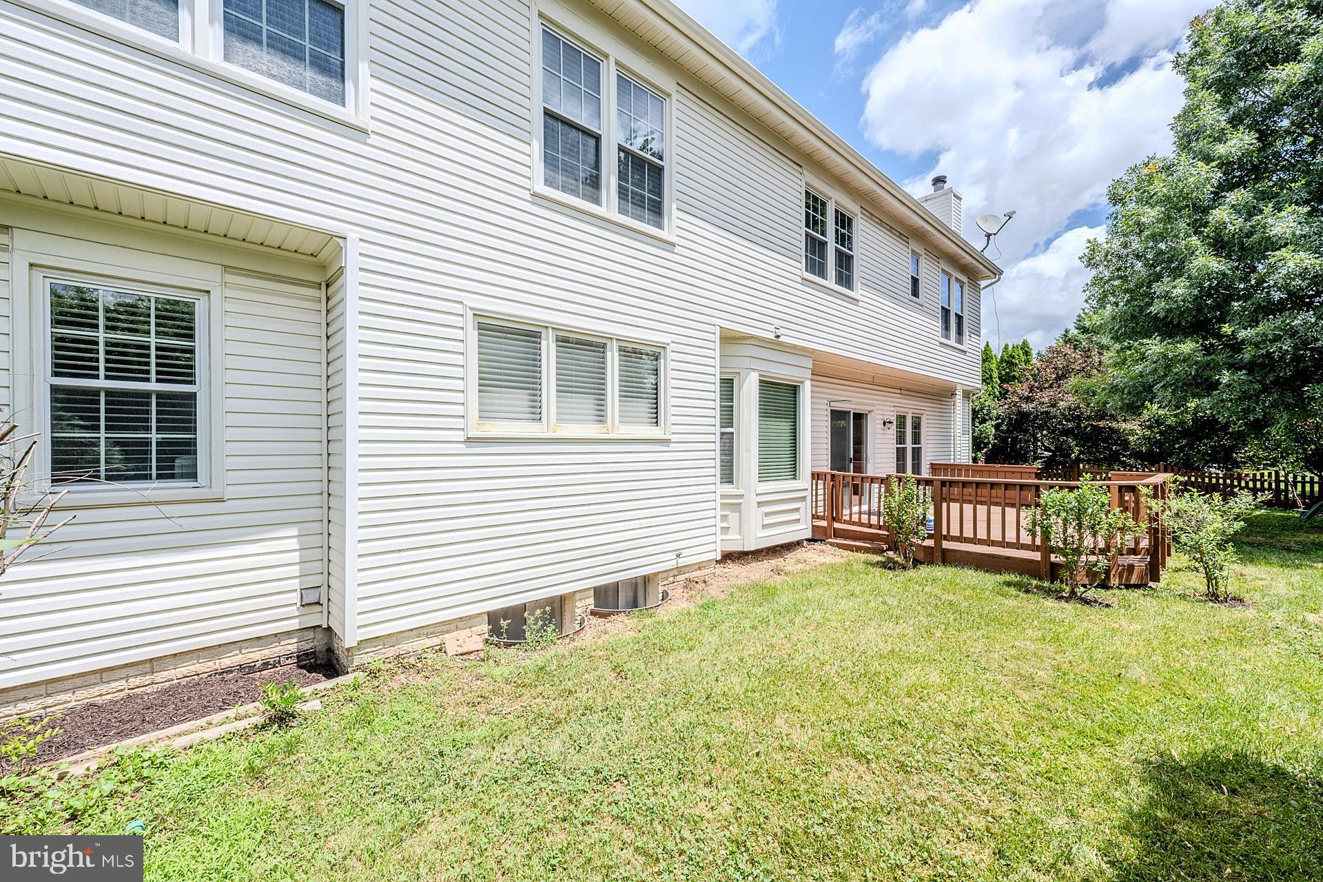 ASHBURN VILLAGE - Residential