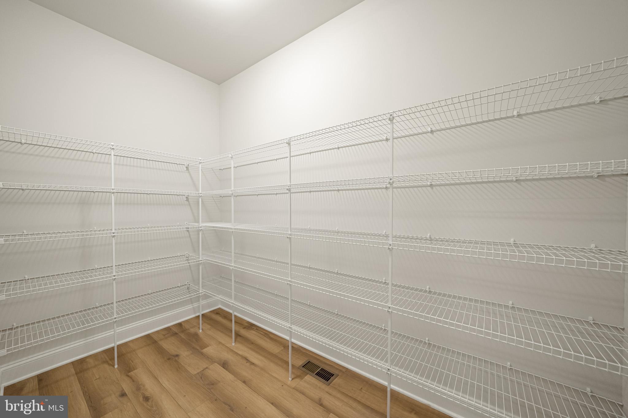 LAURELWOOD - Residential