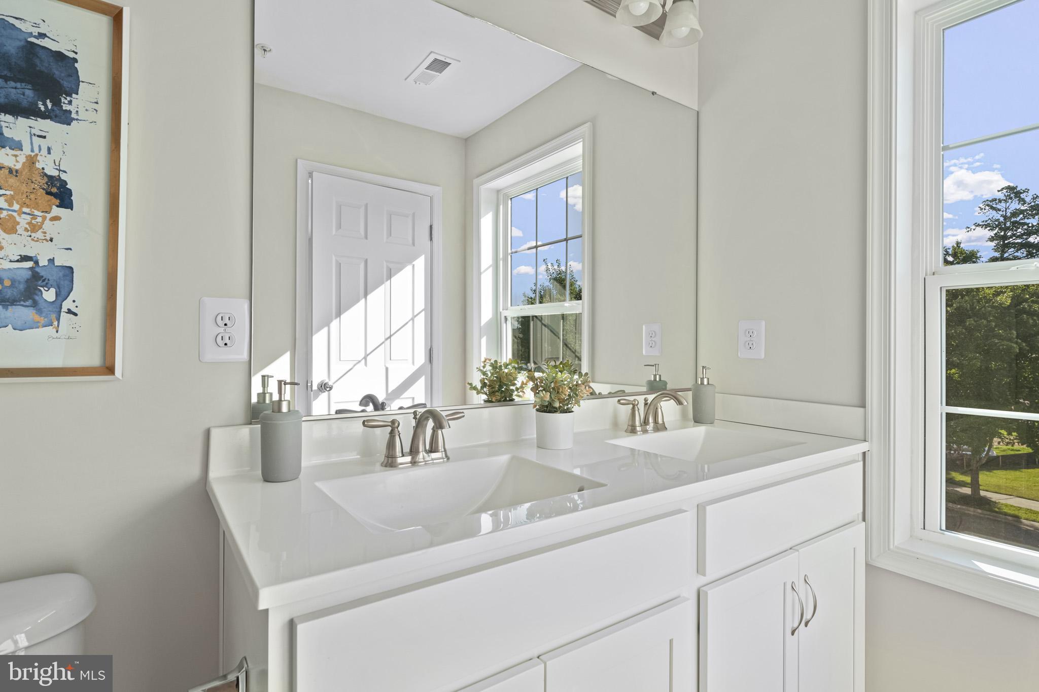 LAURELWOOD - Residential