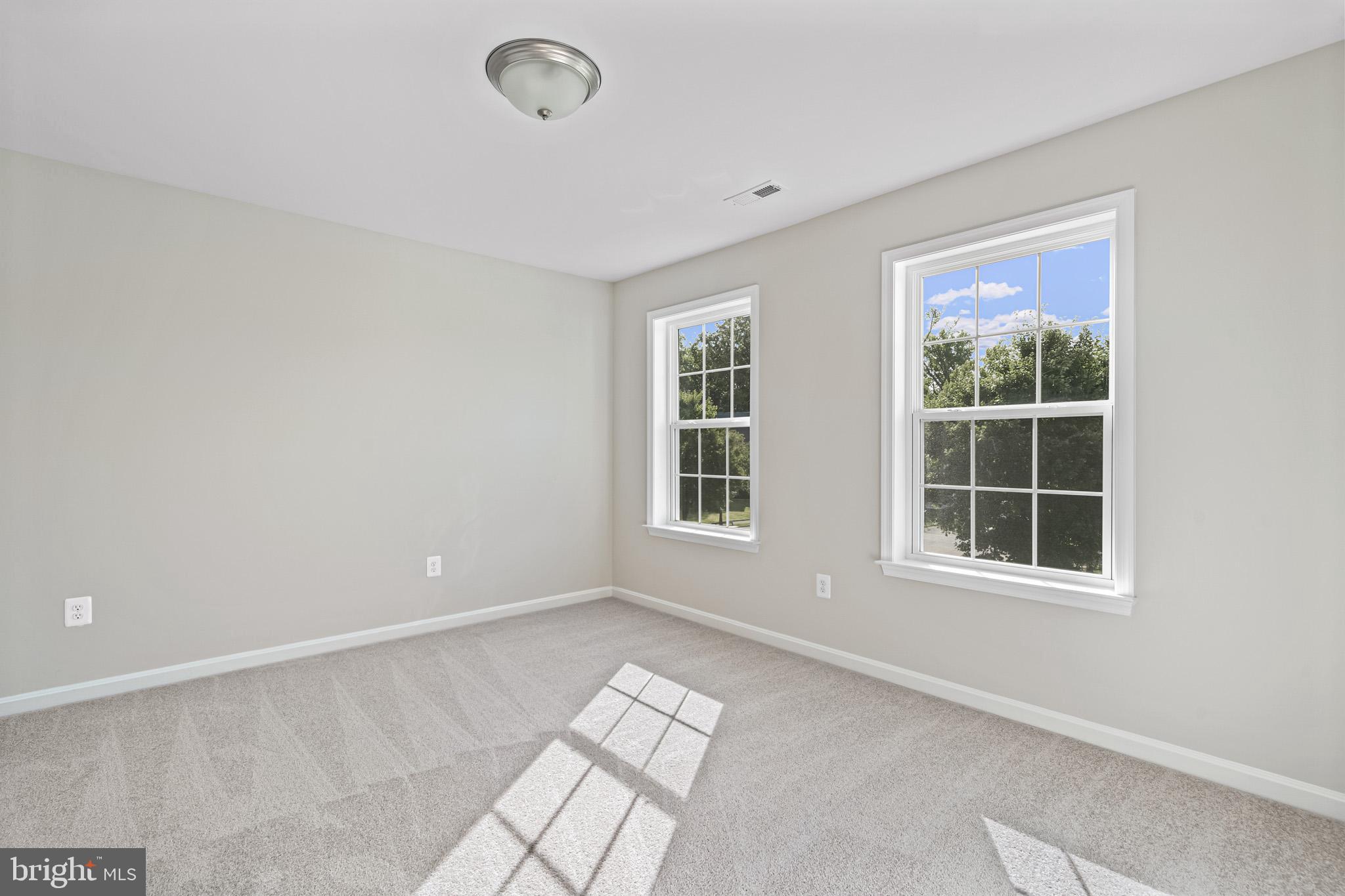 LAURELWOOD - Residential