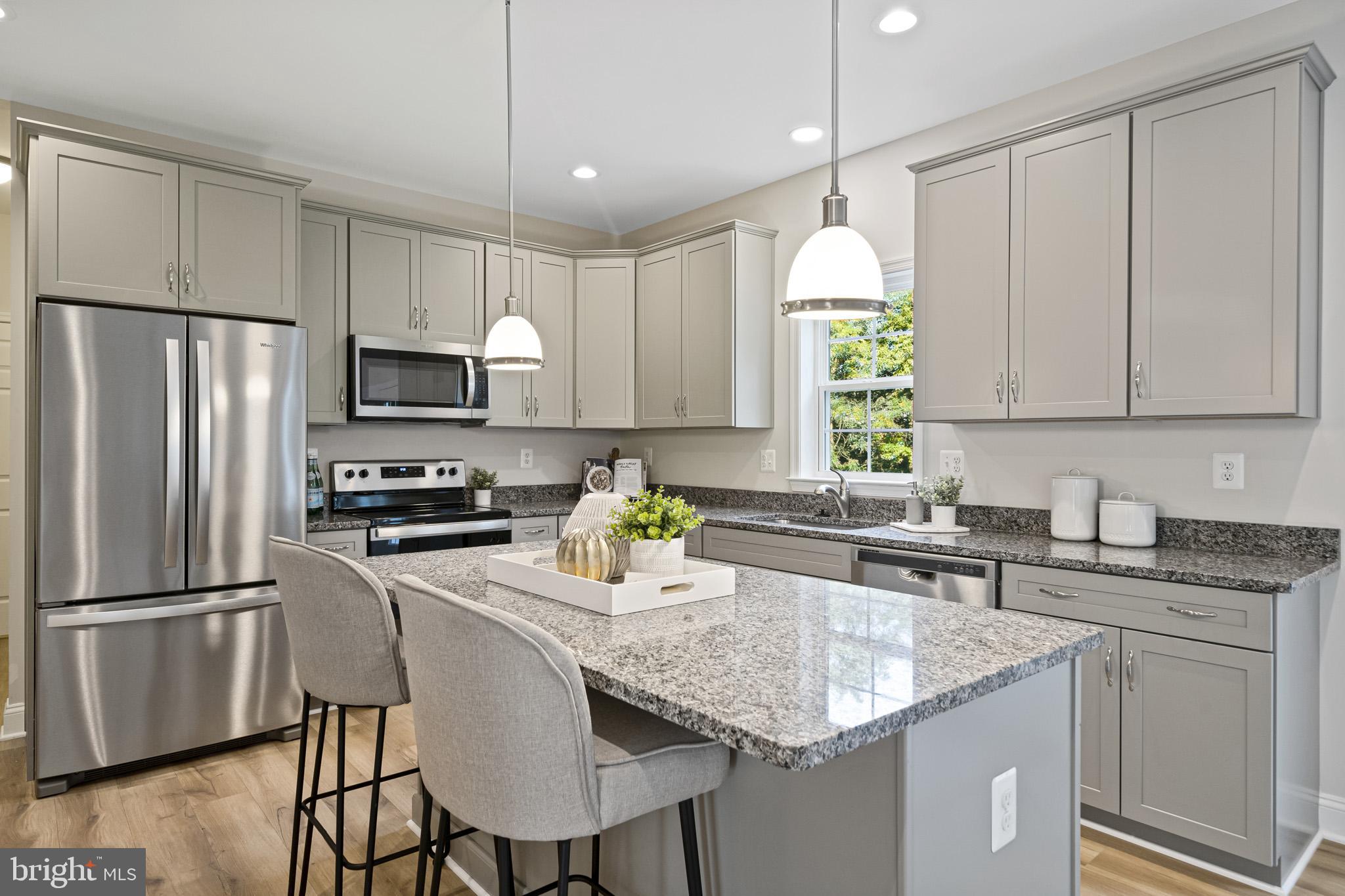 LAURELWOOD - Residential