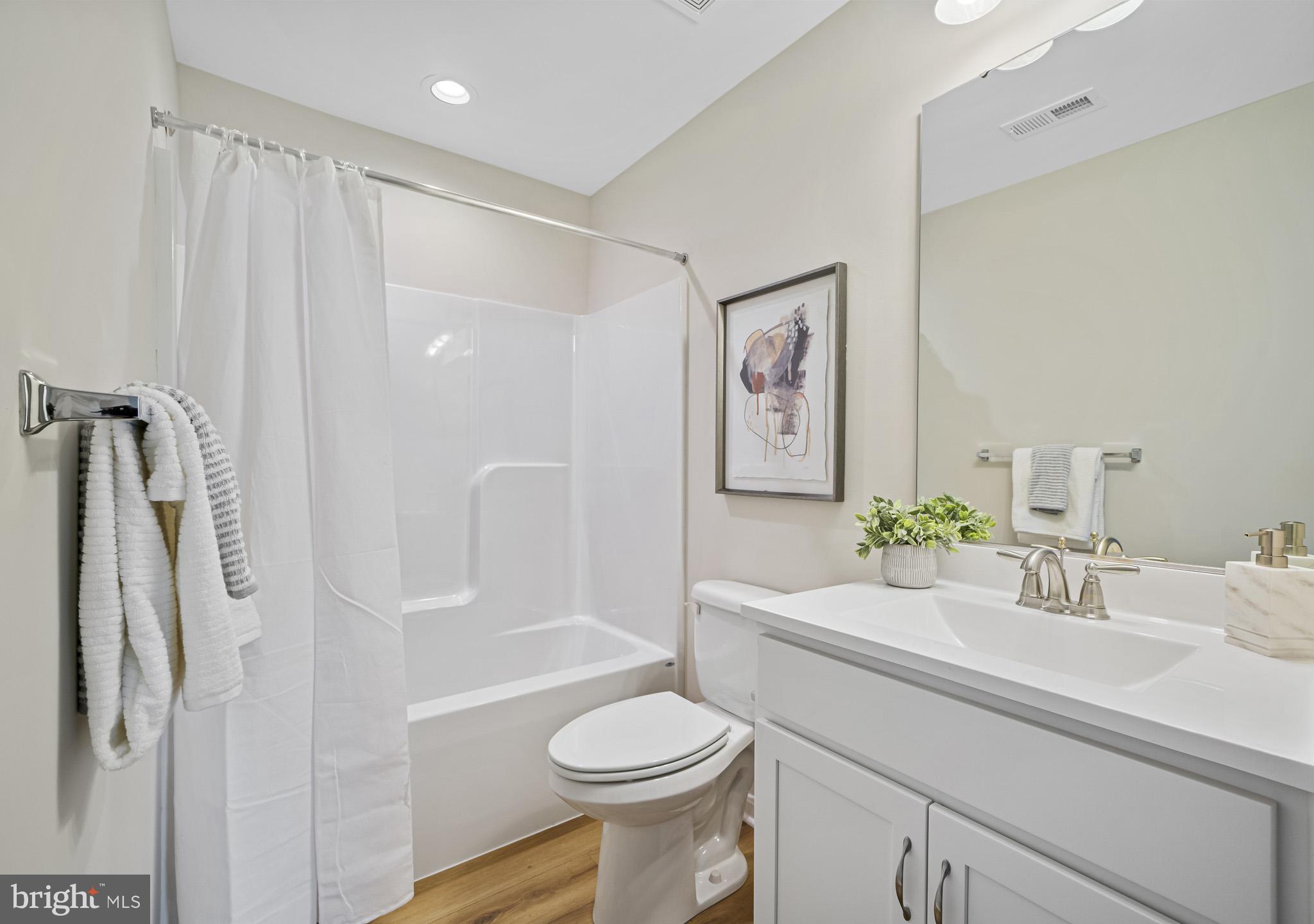 LAURELWOOD - Residential