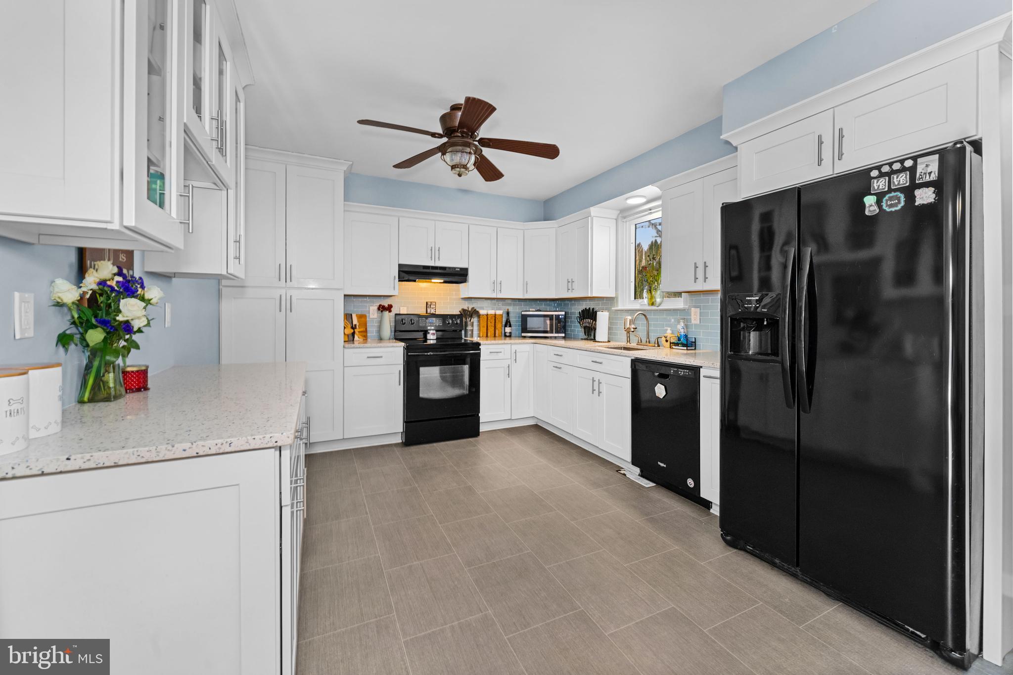 COUNTRY CREEK - Residential