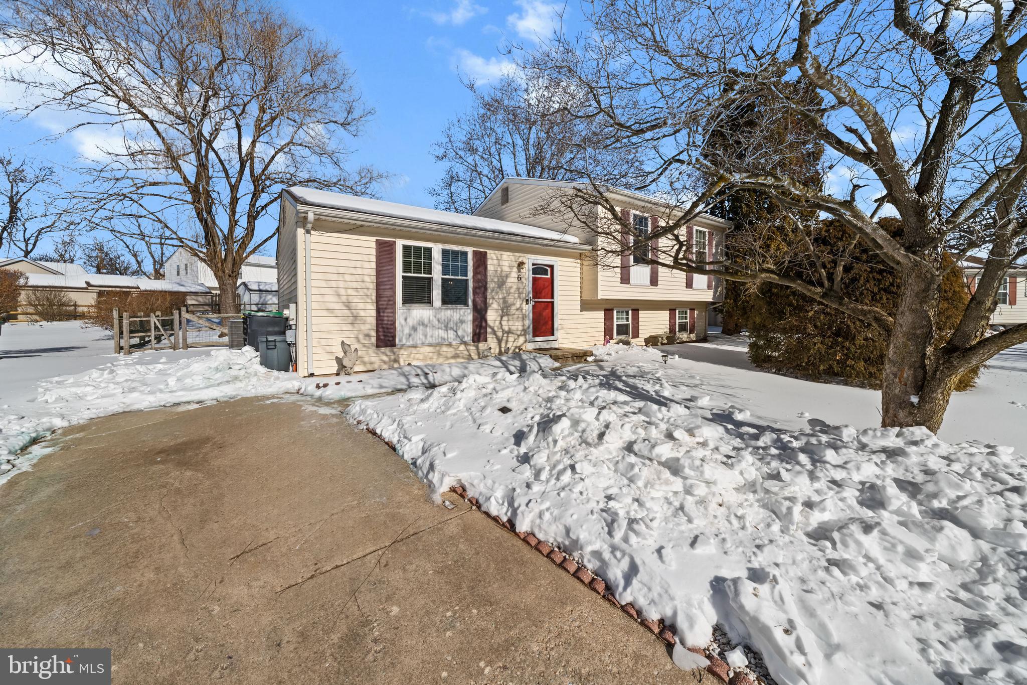 COUNTRY CREEK - Residential