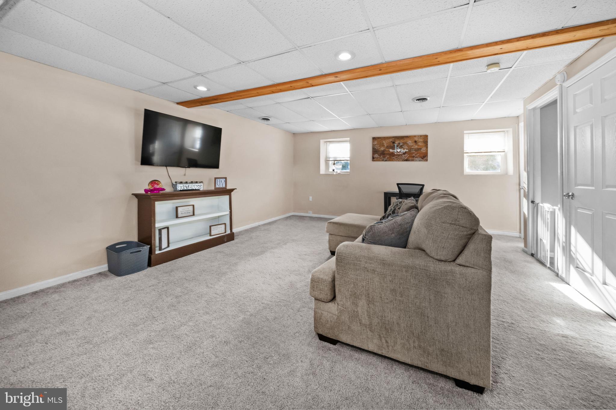 COUNTRY CREEK - Residential