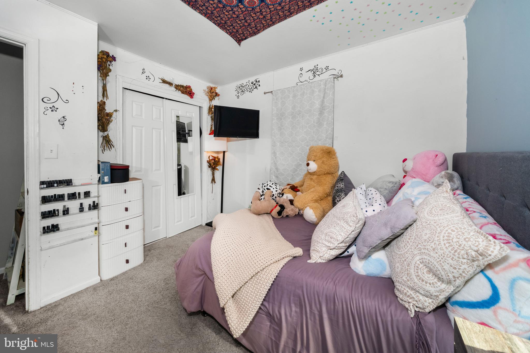 COUNTRY CREEK - Residential