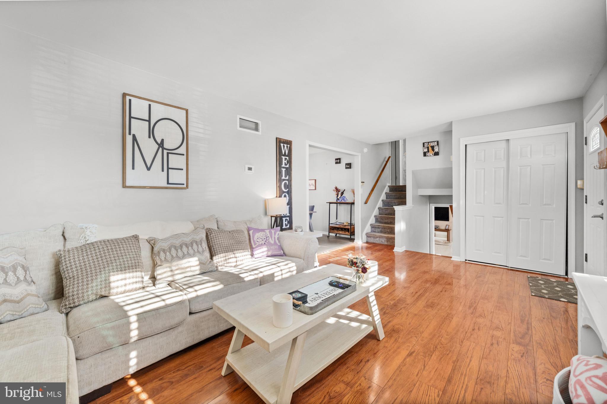 COUNTRY CREEK - Residential