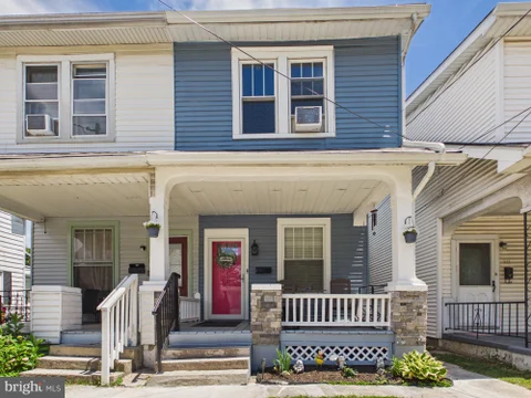 MLS: PADA2060526