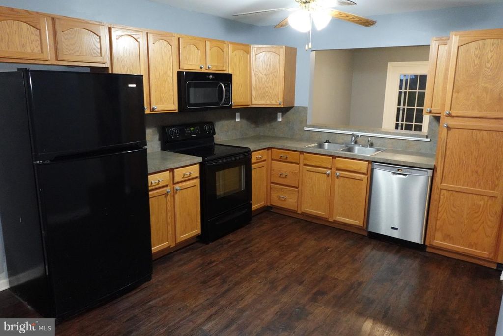 Photo of 737 Seminary Street, PENNSBURG, PA 18073 (MLS # PAMC2162442)