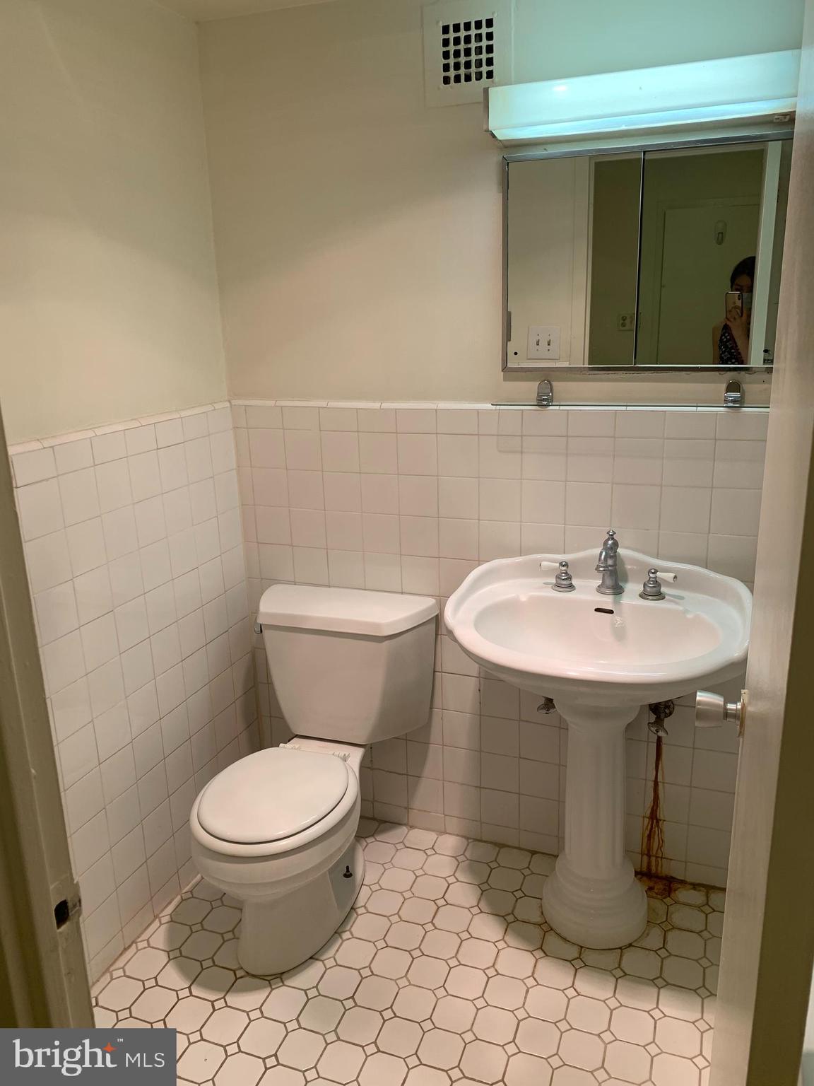 RITTENHOUSE SQUARE - Residential Lease
