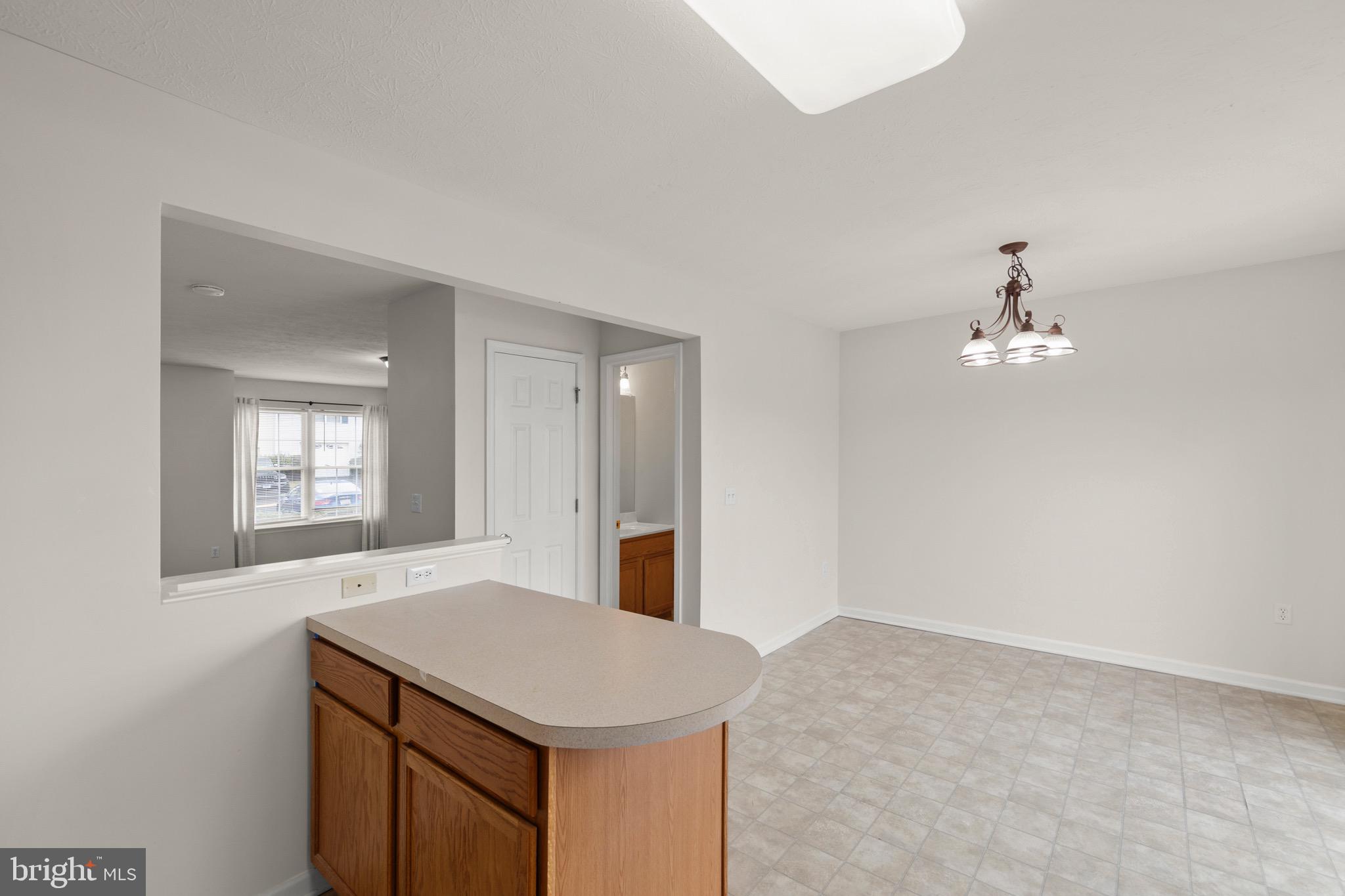 WINDSTONE TOWNHOMES - Residential Lease