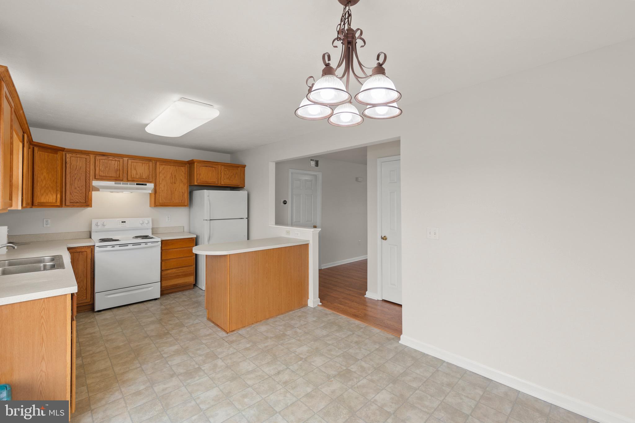 WINDSTONE TOWNHOMES - Residential Lease