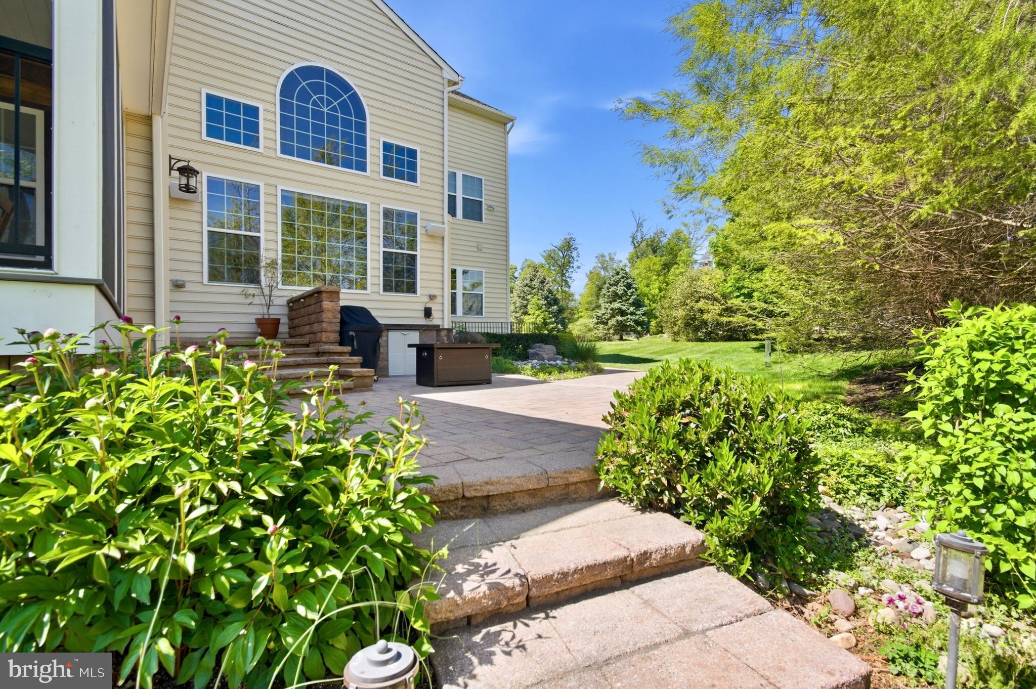 THE WARFIELDS II - Residential