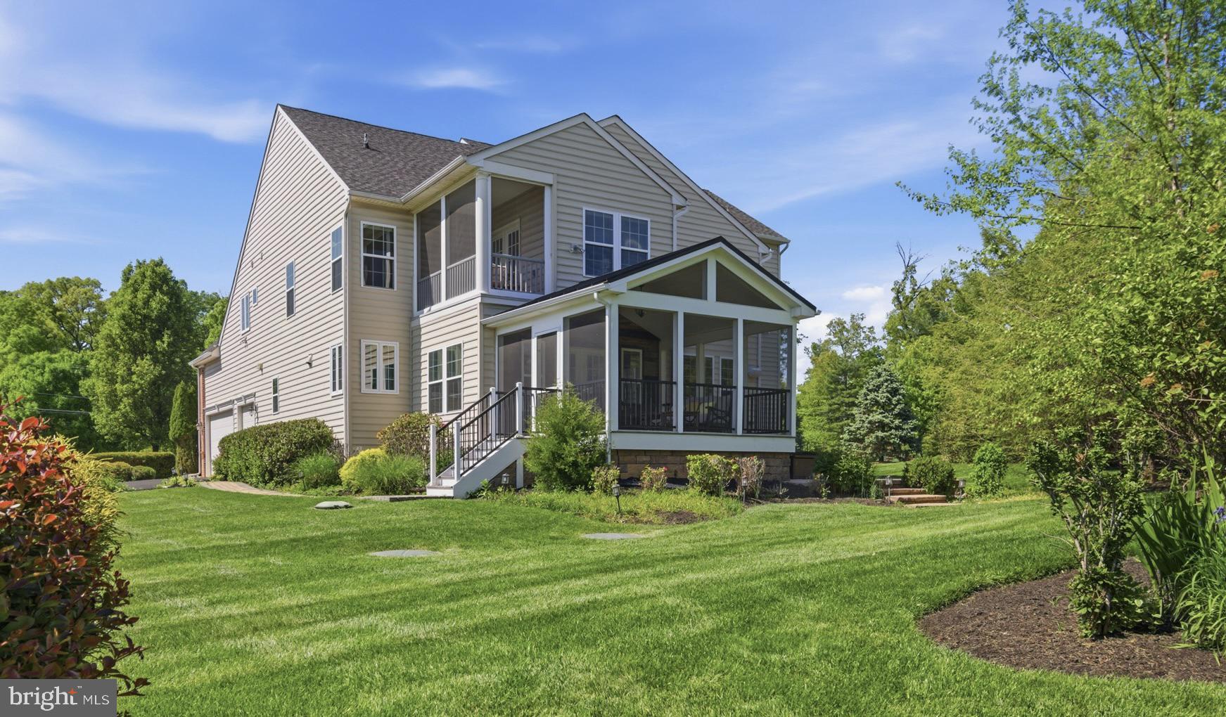 THE WARFIELDS II - Residential
