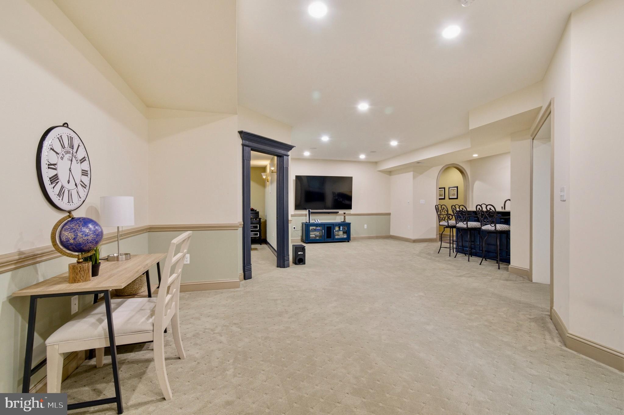 THE WARFIELDS II - Residential