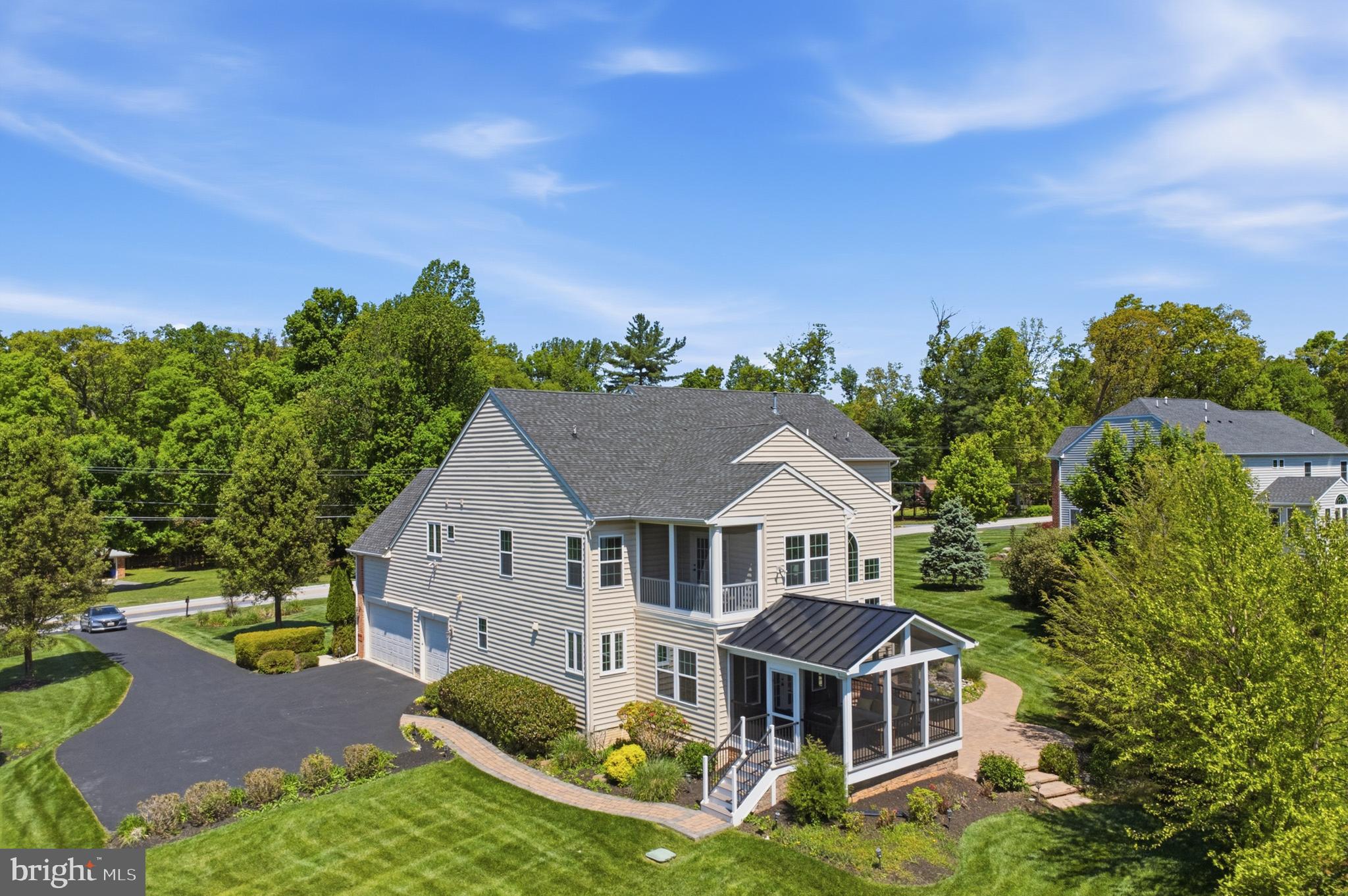THE WARFIELDS II - Residential