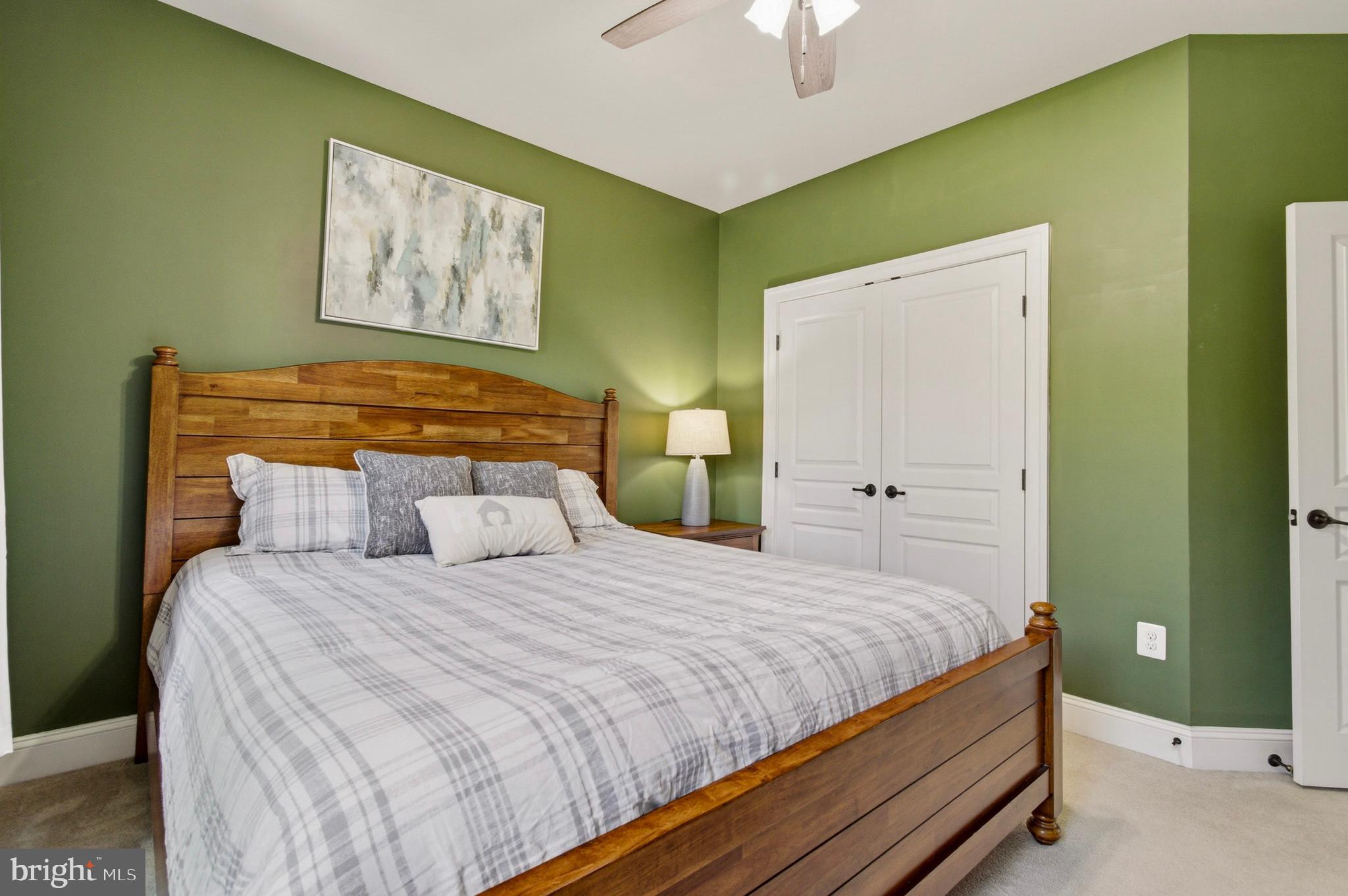 THE WARFIELDS II - Residential