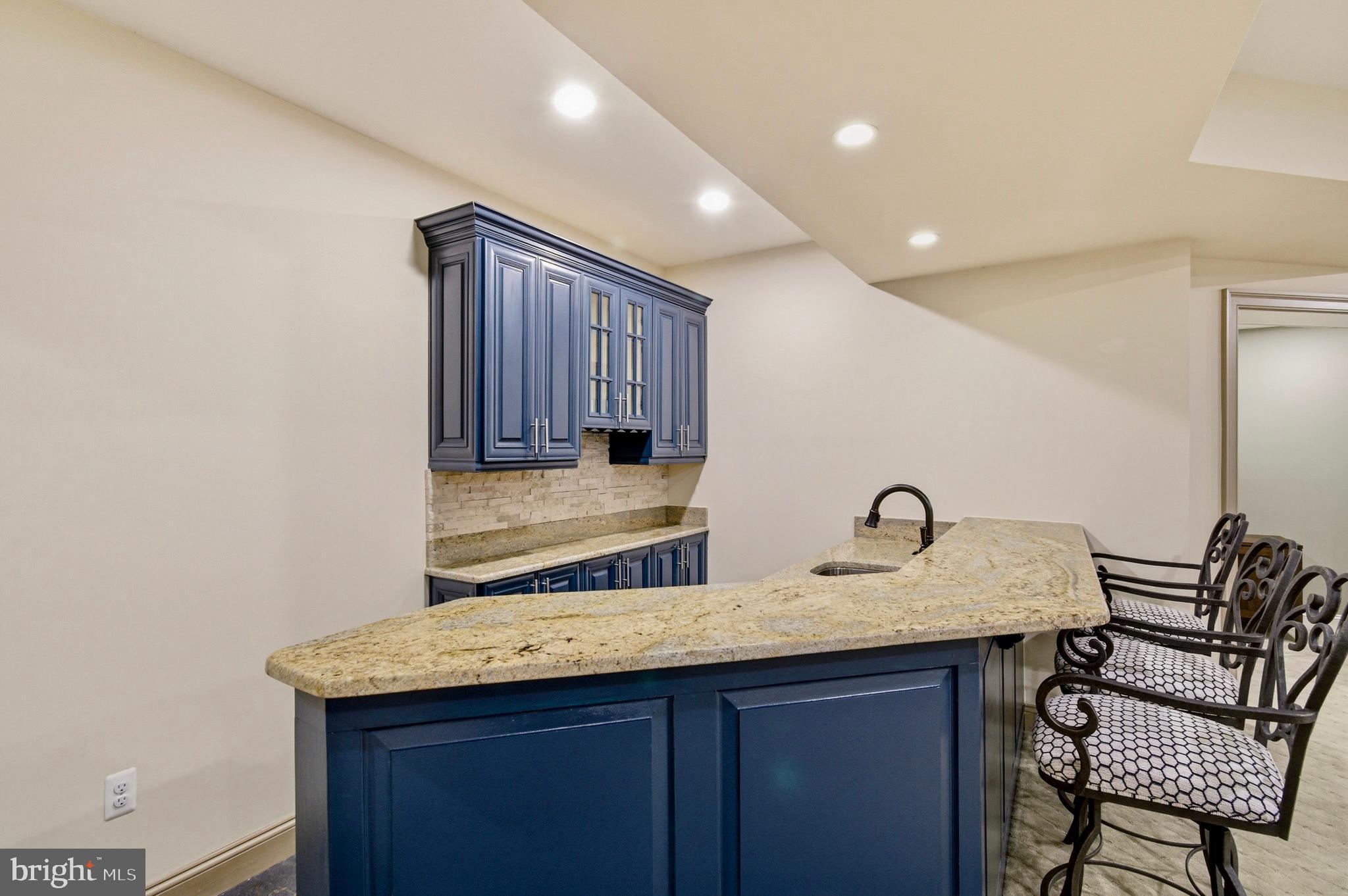 THE WARFIELDS II - Residential