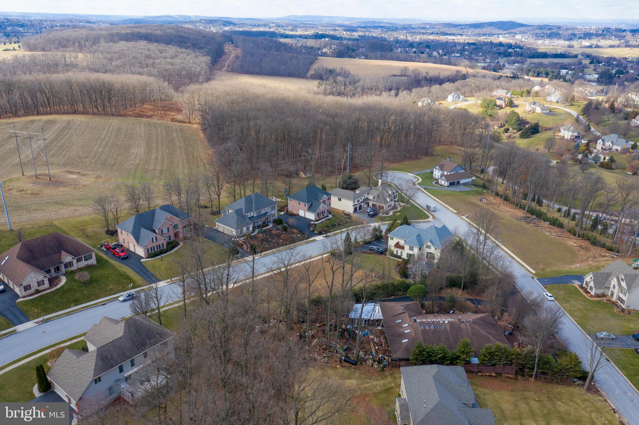 WOODLAND HEIGHTS - Land