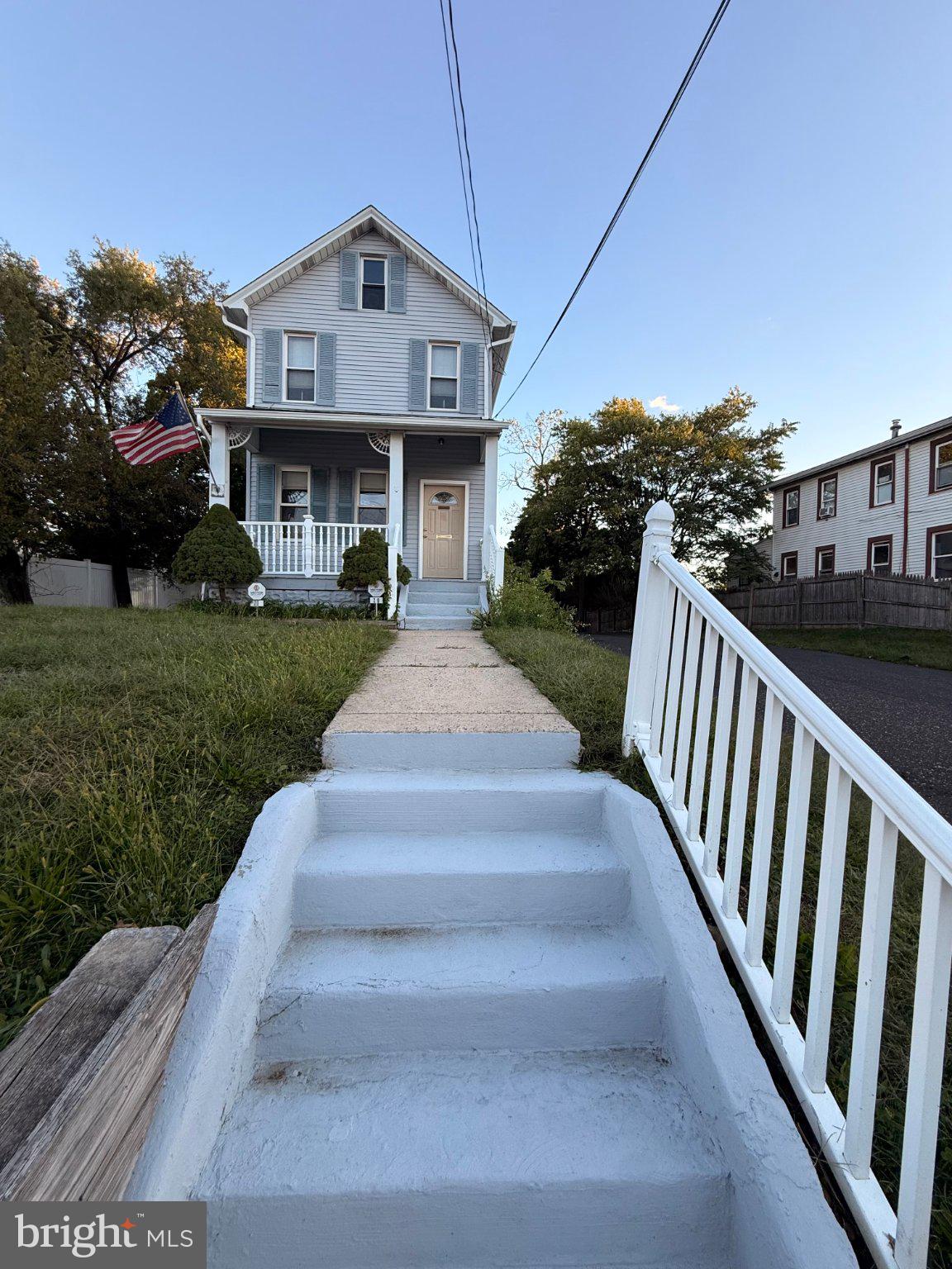 20 W BROWNING ROAD W