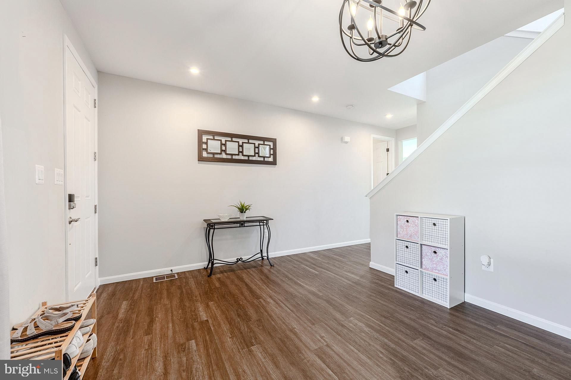 CEDAR SPRING - Residential