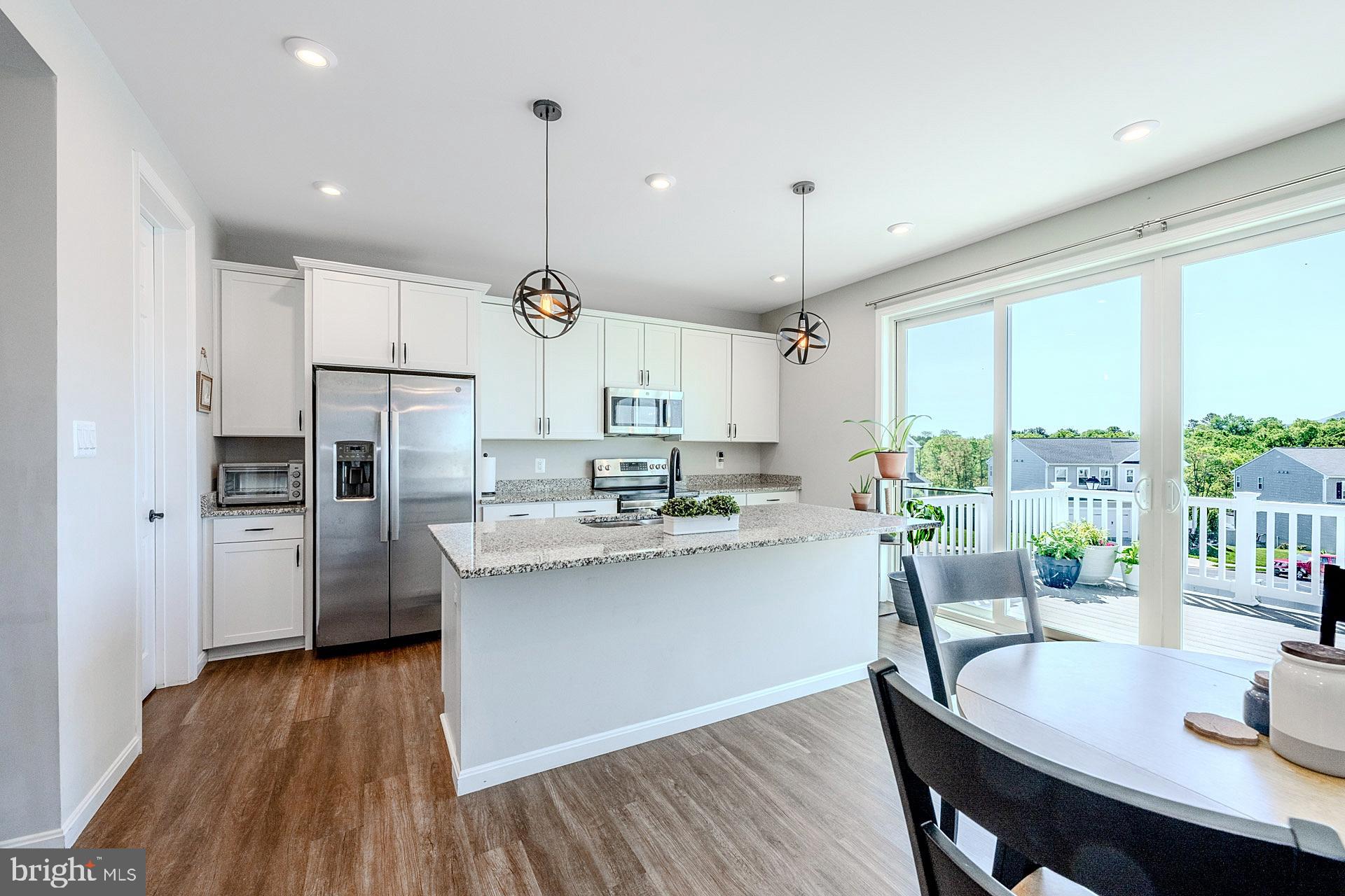 CEDAR SPRING - Residential