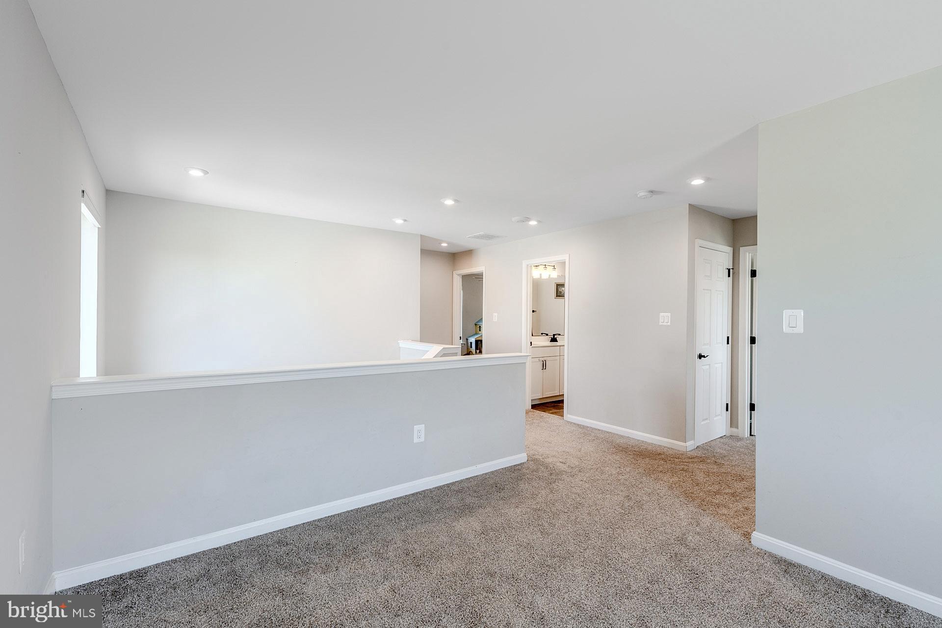 CEDAR SPRING - Residential