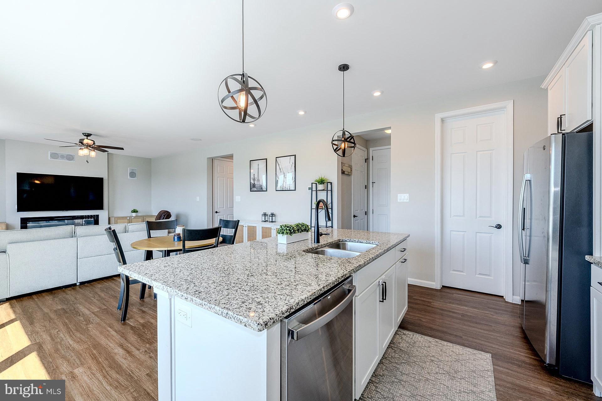 CEDAR SPRING - Residential