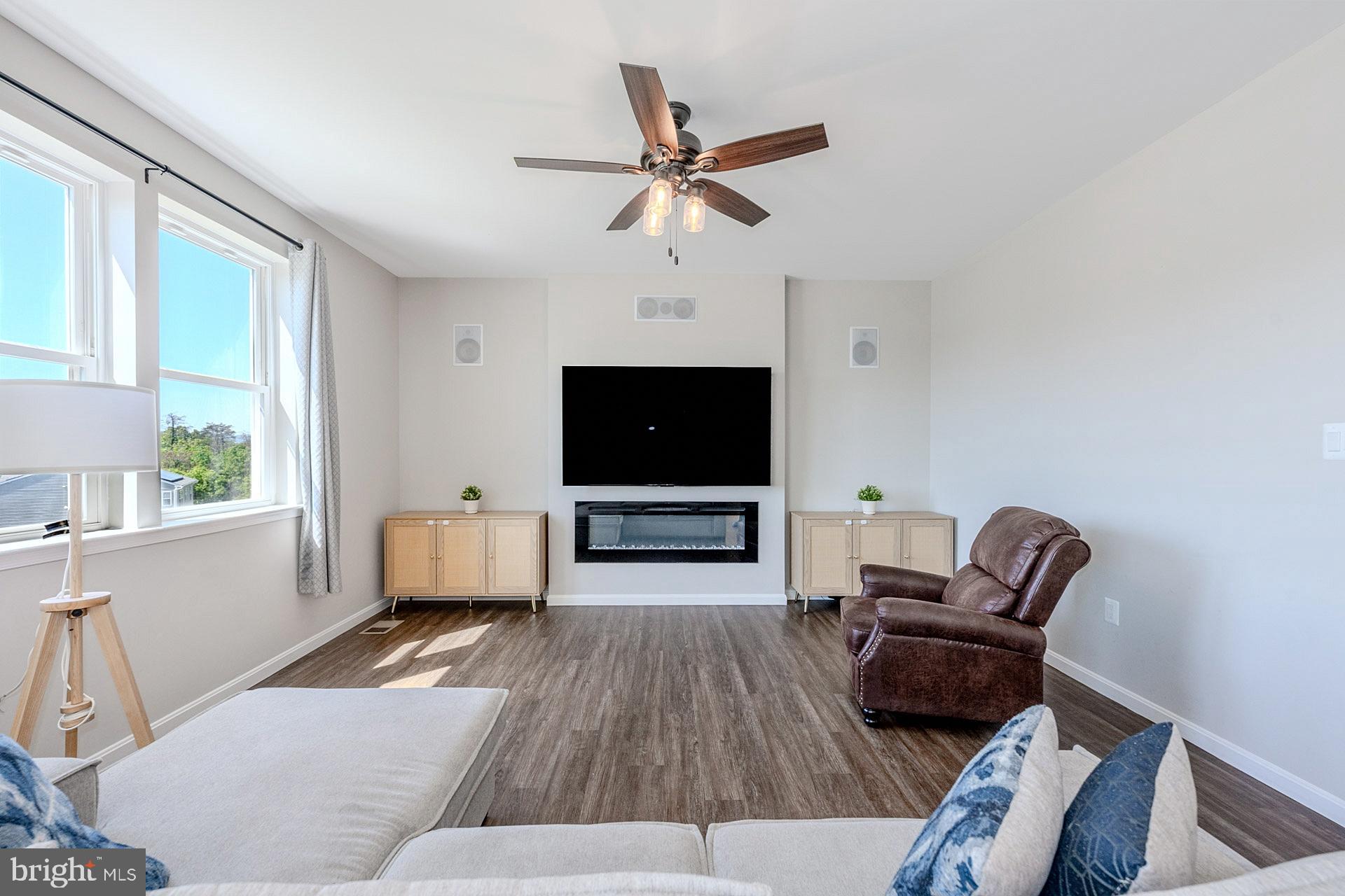 CEDAR SPRING - Residential