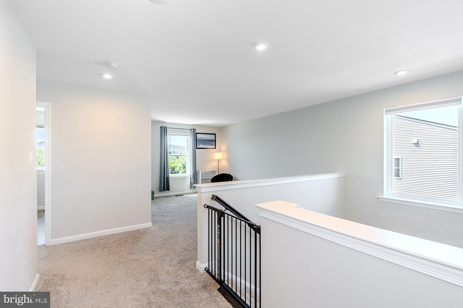 CEDAR SPRING - Residential