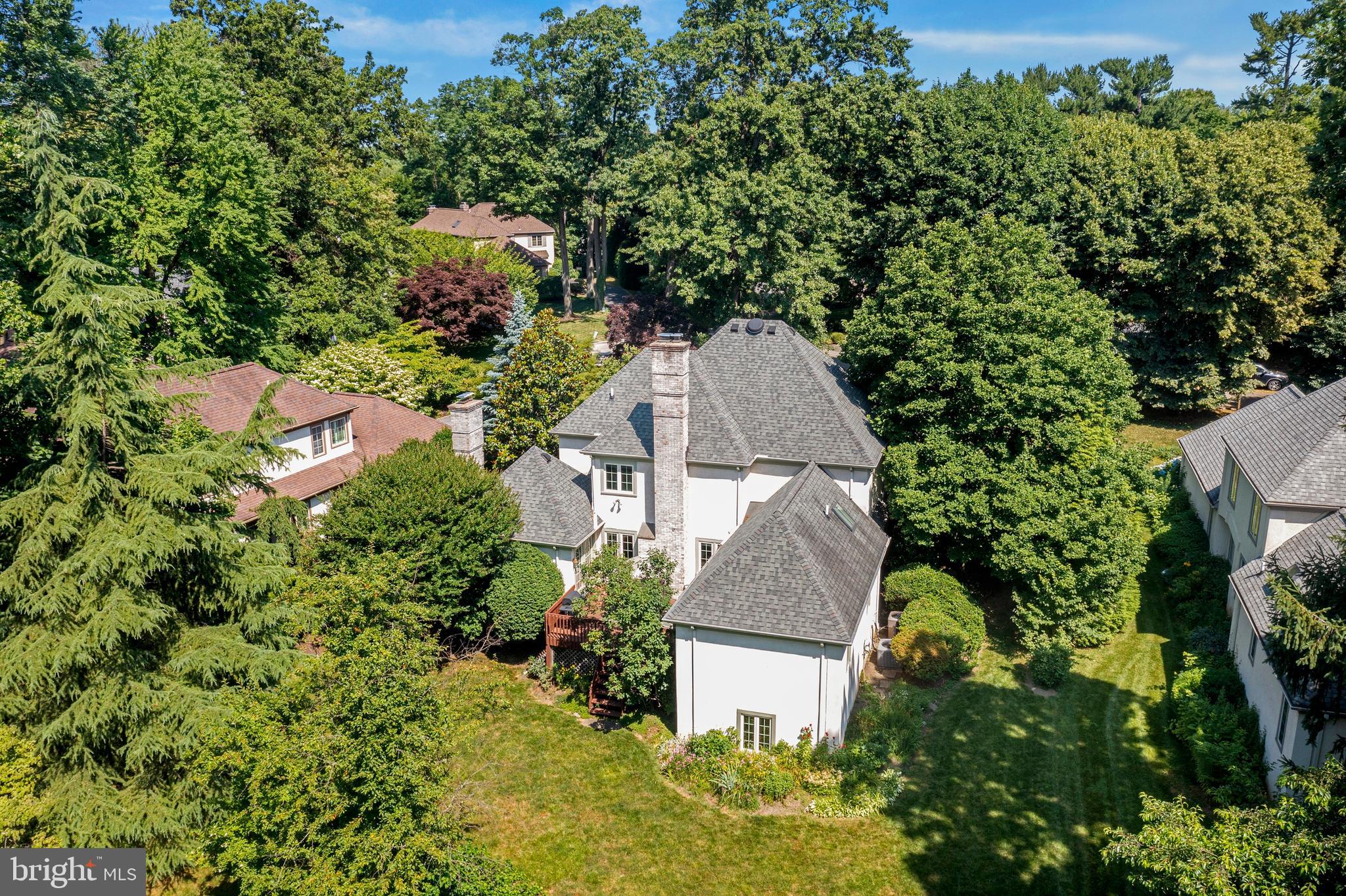 TRIANON - Residential