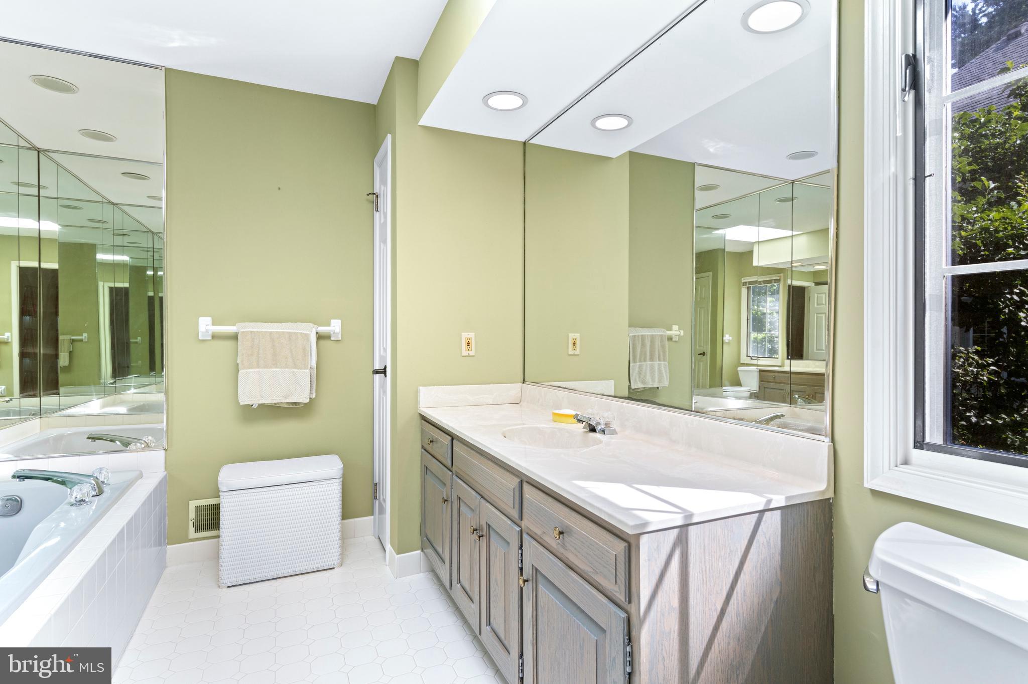 TRIANON - Residential