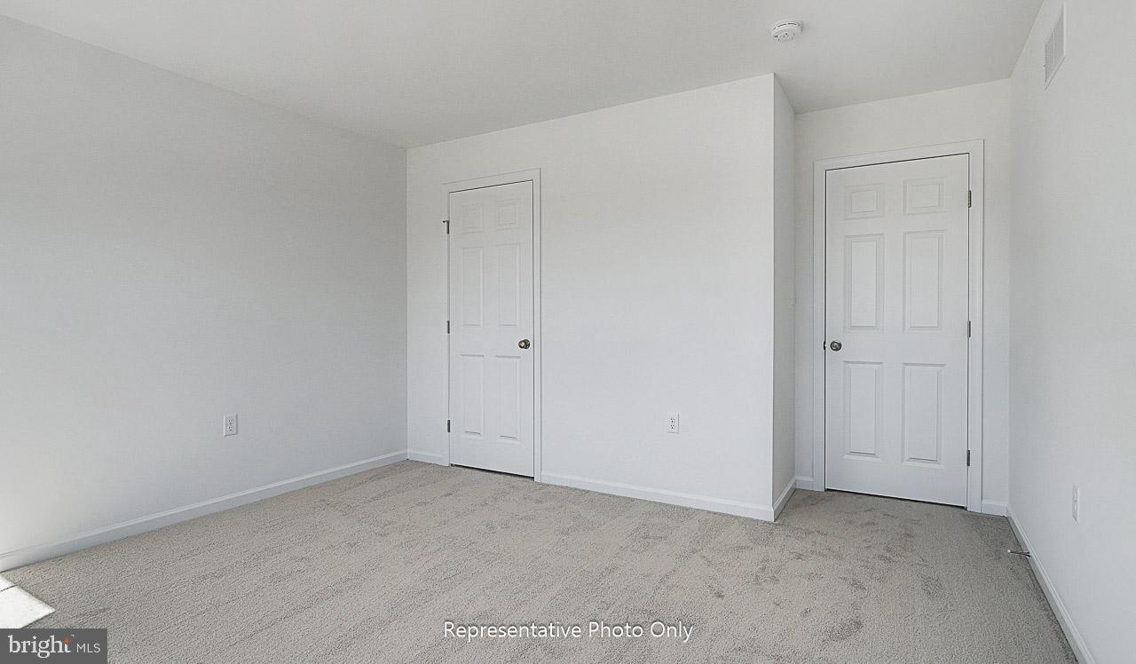 THE TOWNES AT BRIAR CREEK - Residential