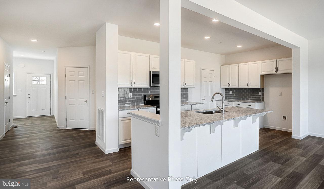 THE TOWNES AT BRIAR CREEK - Residential