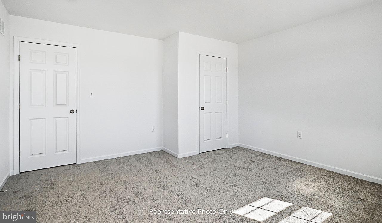 THE TOWNES AT BRIAR CREEK - Residential