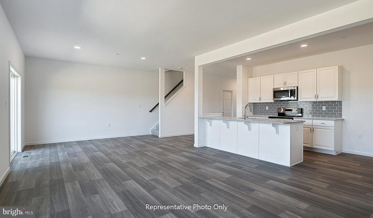 THE TOWNES AT BRIAR CREEK - Residential