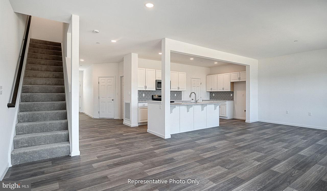THE TOWNES AT BRIAR CREEK - Residential