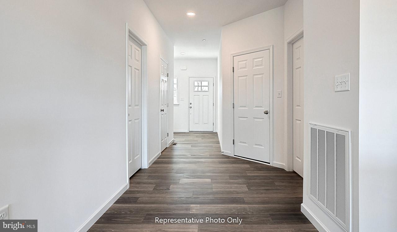 THE TOWNES AT BRIAR CREEK - Residential