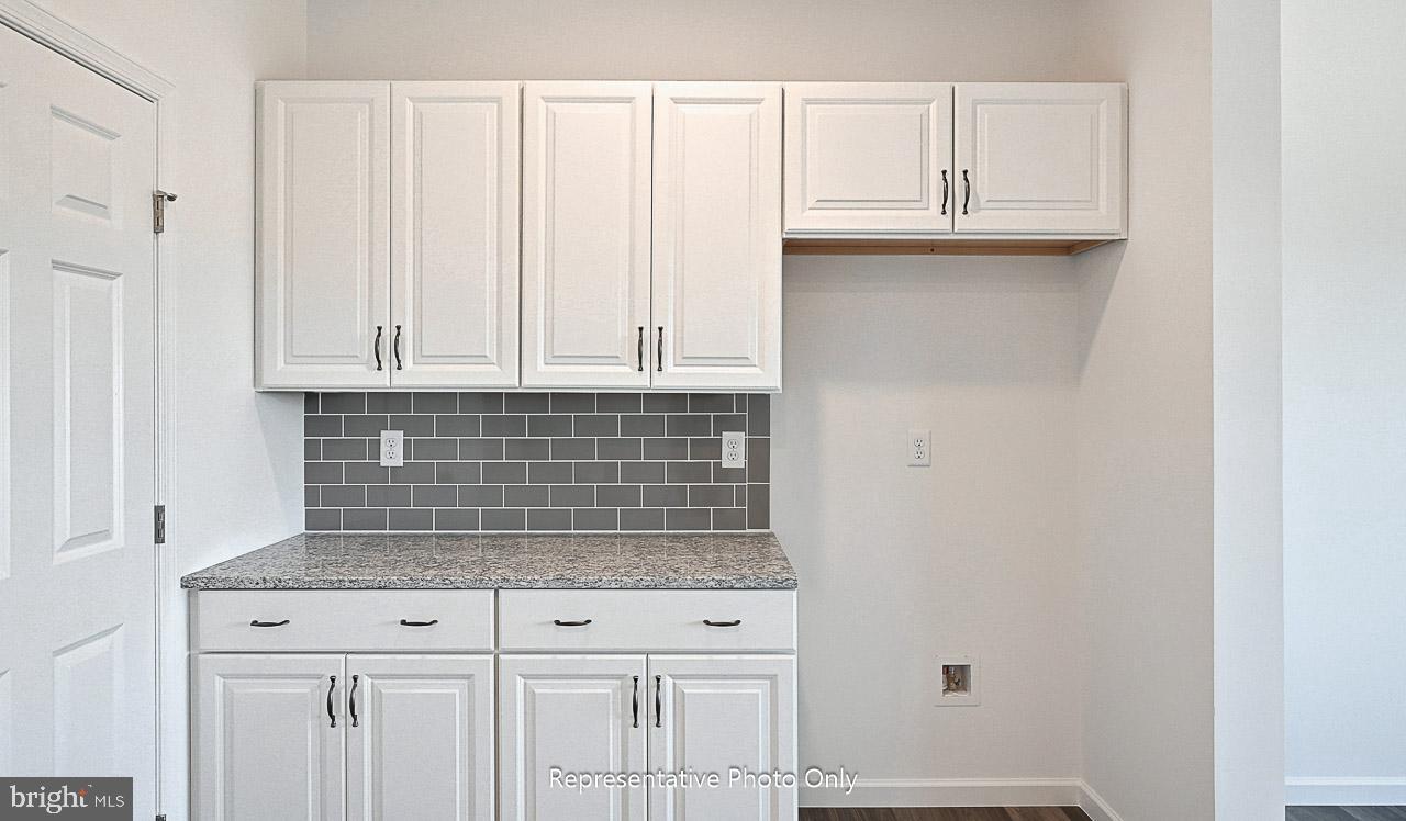 THE TOWNES AT BRIAR CREEK - Residential