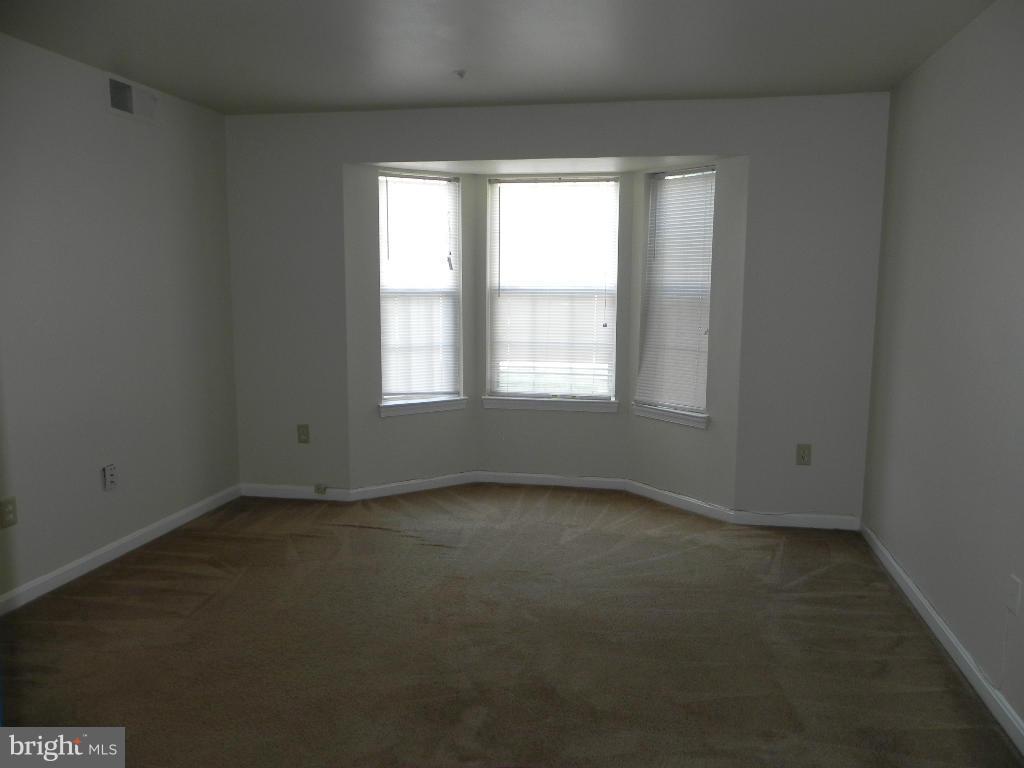 LAKE POINTE AT TOWN CENTER - Residential Lease