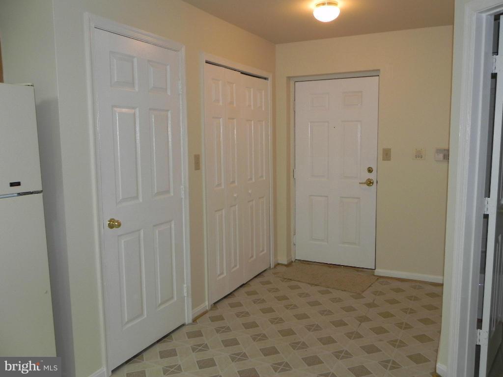 LAKE POINTE AT TOWN CENTER - Residential Lease