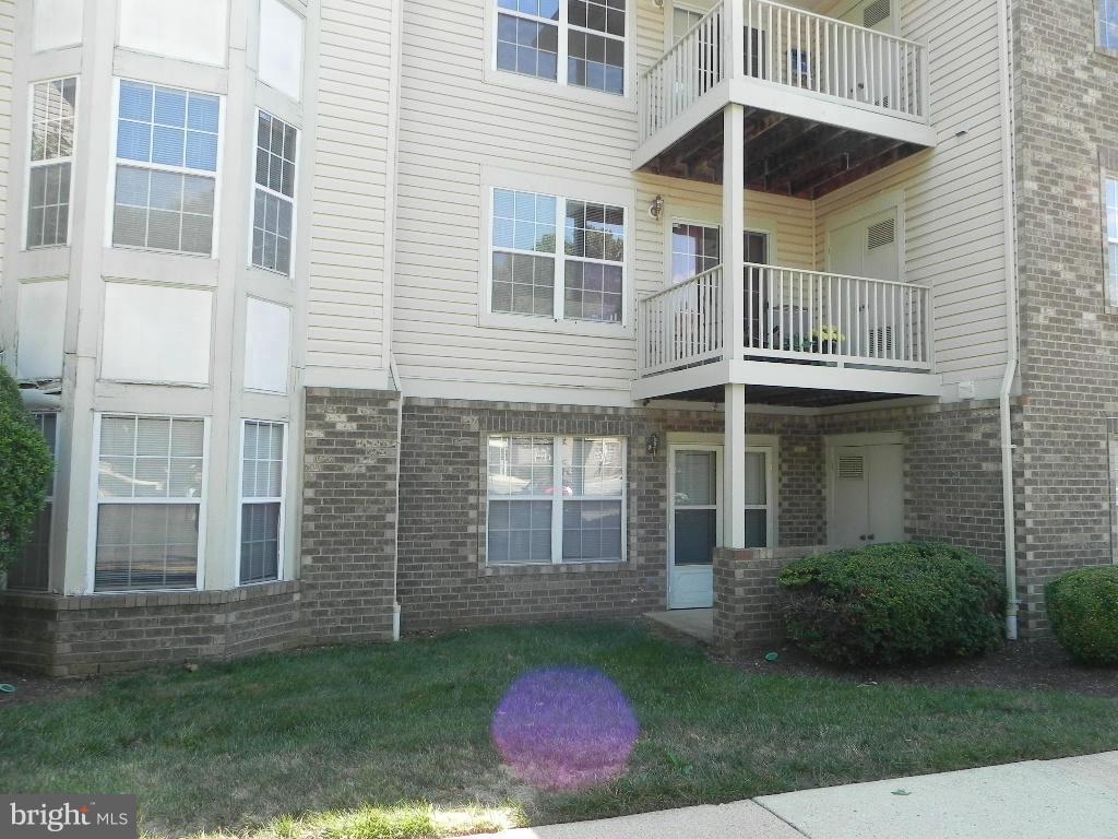 LAKE POINTE AT TOWN CENTER - Residential Lease