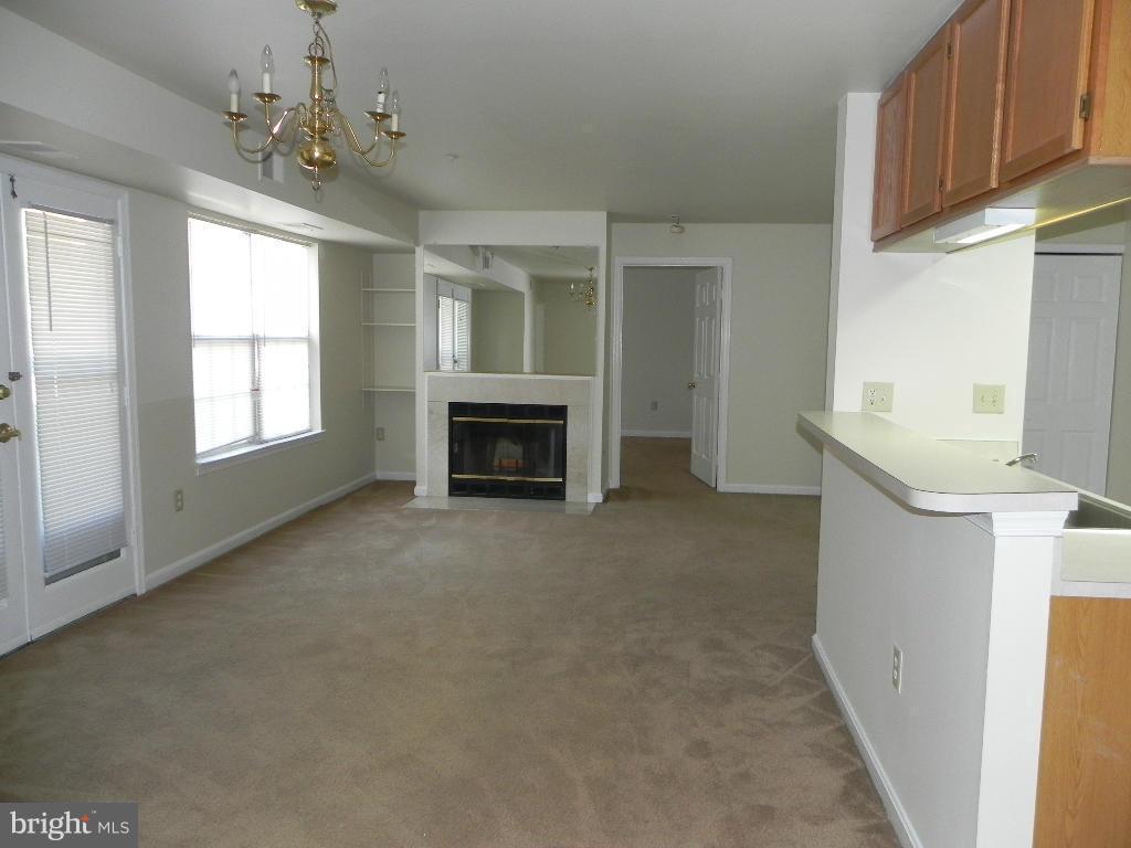 LAKE POINTE AT TOWN CENTER - Residential Lease