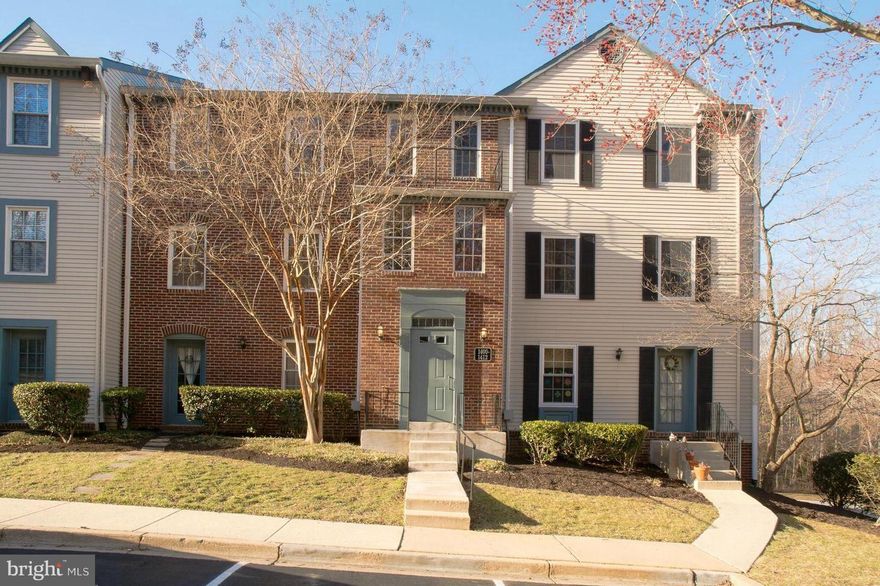 Fabulous & Affordable - Don't Miss This North Port Condo in Sought after Arnold location. Conveniently Located on Main Level with Front & Rear Entrances Convenient to Parking.  Open Living & Dining Room with Wood Laminate Floors Throughout. Large Master with Attached Full Bath and Ample Closet Space, Spacious 2nd Bedroom and Additional Full Bath, Galley Kitchen with Corian Counters, & Newer Appliances, Separate Laundry Room. Golf & Pool Memberships Available at Near By Bay Hills. Broadneck Schools. Appt Required Tenant Occupied.